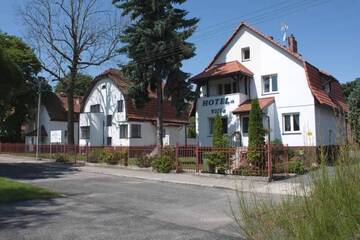 Фотографии Проживание в семье Hotelik Villa г. Легница (Польша) №1 Фото Проживание в семье Hotelik Villa г. Легница 1