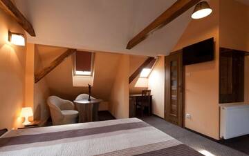 Фото номера Трехместный номер с ванной комнатой Проживание в семье Hotelik Villa г. Легница 5
