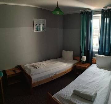 Фото номера Двухместный номер с 2 отдельными кроватями Проживание в семье Hotelik Villa г. Легница 6