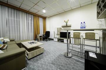 Фото номера Апартаменты Делюкс Отель Hotel Gwarna г. Легница 4