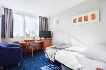 Фото номера Одноместный номер Отель Qubus Hotel Legnica г. Легница 2