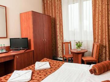 Фото номера Стандартный одноместный номер Отель Hotel Arkadia г. Легница 7